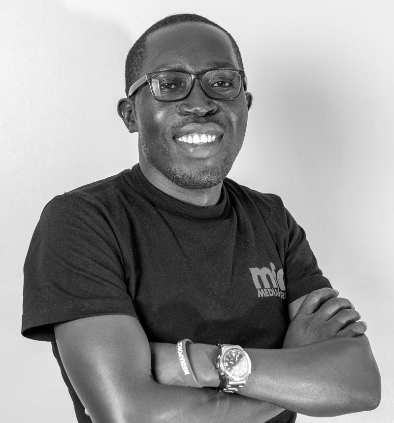 Amos-Ochieng-black-and-white